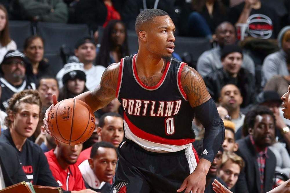 球迷们期待 球迷们期待