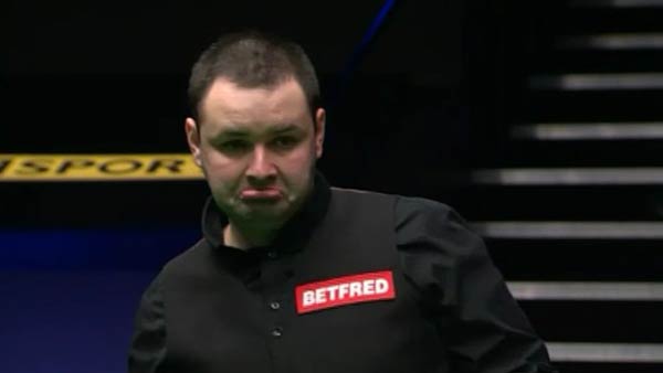 通过曼联与 通过曼联与